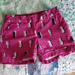 Apt. 9 fuschia shorts sz. 4
